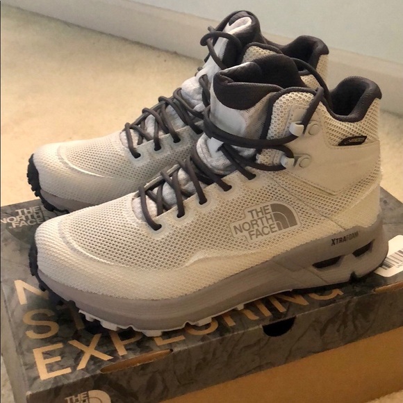 The Northface Hiking Boots - Picture 2 of 5